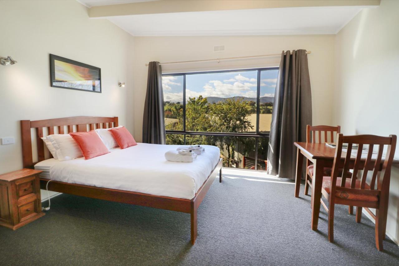 Off Mountain Accommodation เมอร์ริจิก ภายนอก รูปภาพ