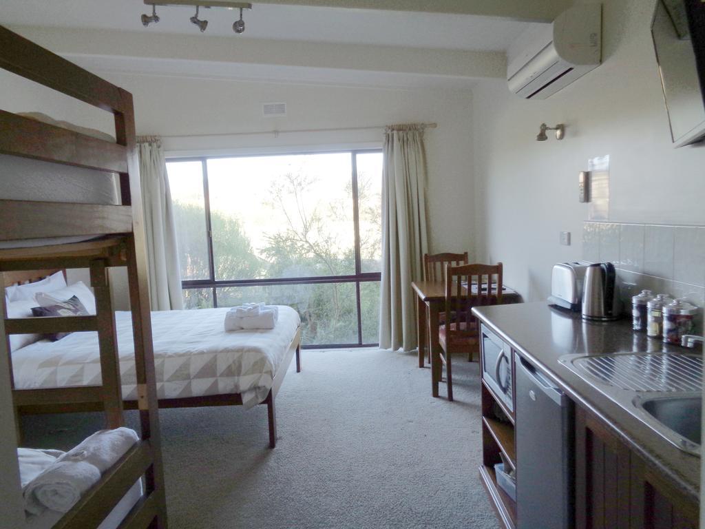 Off Mountain Accommodation เมอร์ริจิก ภายนอก รูปภาพ