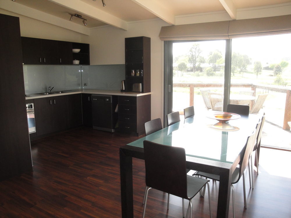 Off Mountain Accommodation เมอร์ริจิก ภายนอก รูปภาพ